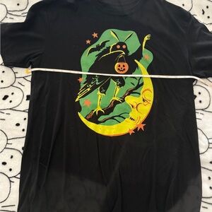 Black Halloween Shirt Company Criptid T-Shirt Men’s Large